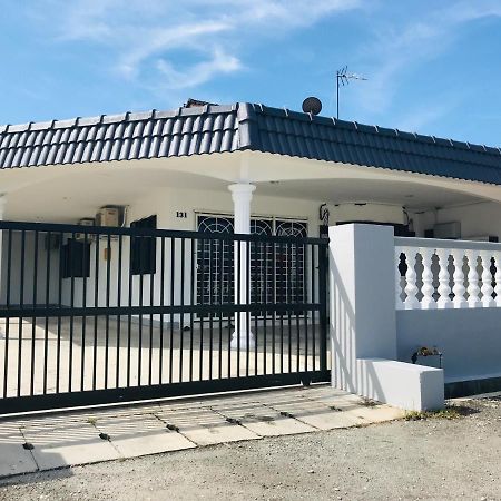Cozy And Comfortable Homestay In Sungai Siput Dış mekan fotoğraf